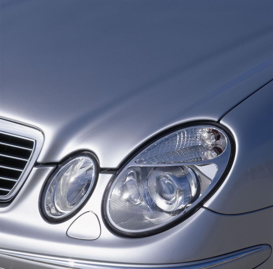  Mercedes-Benz E-Class 2002 года  (фото 377 из 448)